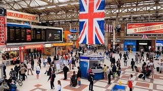 A Walk Through The London Victoria Station London England [upl. by Balch]